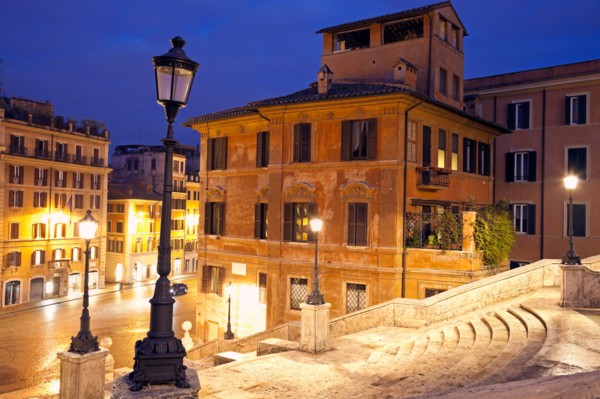 Italy, Rome. Spanish Steps in early morning. Photo : Henryk Sadura