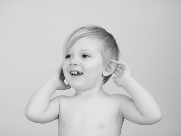 Studio portrait of cute toddler boy (2-3). Photo : Jessica Peterson