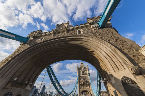UK, England, London, Tower Bridge.