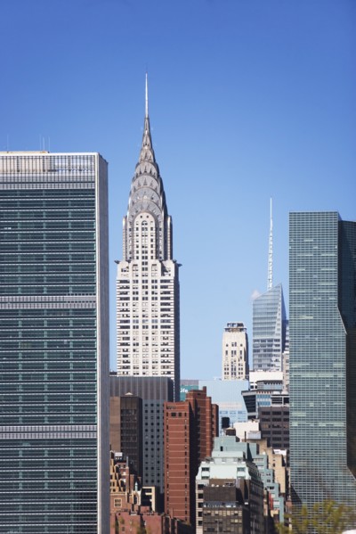 USA, New York, New York City, Manhattan, Skyline with Chrysler Building. 
Photo: fotog