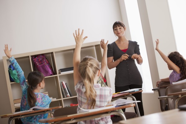 Teacher with schoolchildren (6-7,8-9). 
Photo: Rob Lewine