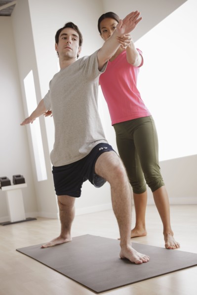 Young couple training together. 
Photo : Rob Lewine