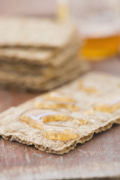 Pano bread and honey. Photo : Jamie Grill