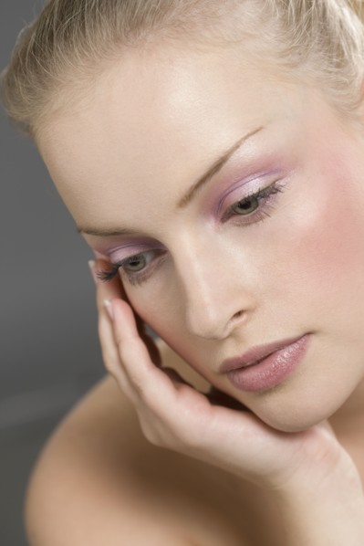 Beauty portrait of woman. Photo : Jan Scherders