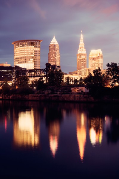 City skyline at dusk. Photo : Henryk Sadura