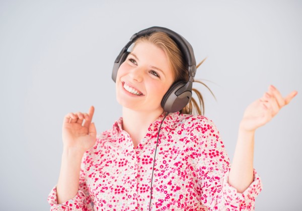 Portrait of woman in headphones