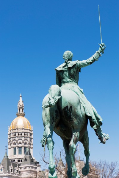 Capitol building statue