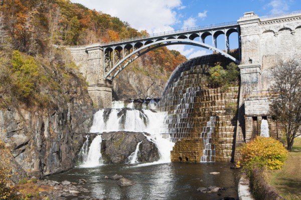 Dam and bridge. USA, New York State, Croton on Hudson.
Photo : fotog