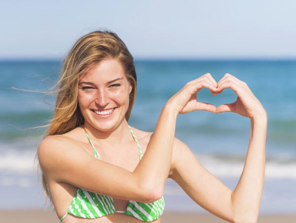 Young woman on beach. Jupiter, Florida, USA.
Photo : Daniel Grill