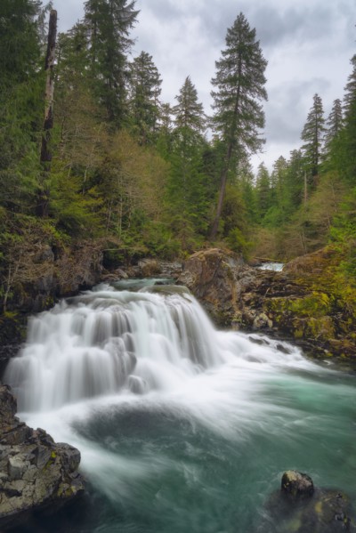 Waterfall on Santiam river