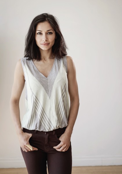 Portrait of young woman.