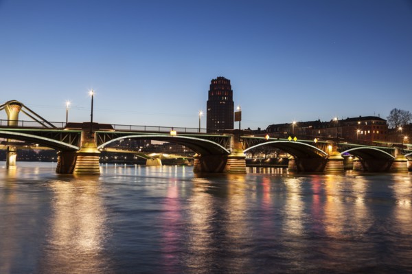 Ignatz-Bubis Bridge illuminated at dusk