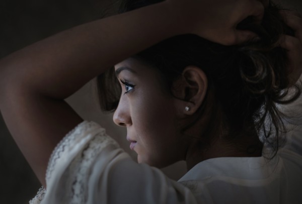 Portrait of young woman.