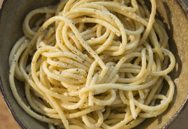Studio shot of spaghetti alla cacio e pepe