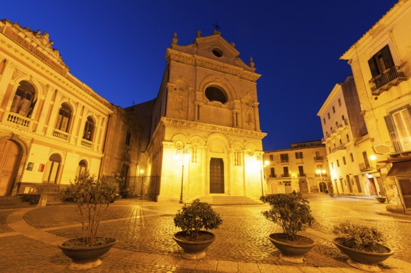 Cattedrale di Santa Maria at sunrise