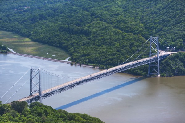 USA, New York State, Bear Mountain Bridge over Hudson river