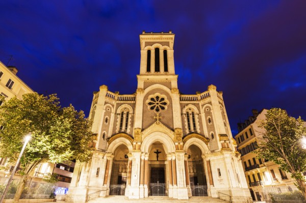 France, Auvergne-Rhone-Alpes, Saint-Etienne, Saint-Charles-de-Borrome Cathedral at night