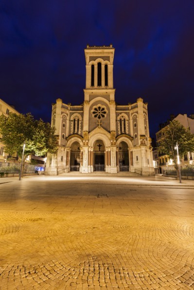 France, Auvergne-Rhone-Alpes, Saint-Etienne, Saint-Charles-de-Borrome Cathedral at night