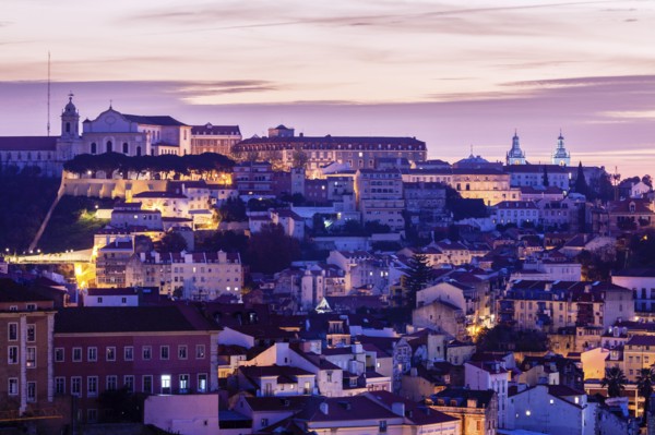 Portugal, Lisbon, Panorama of city at sunrise