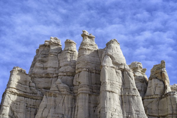 USA, New Mexico, Abiquiu, Limestone rock formations
