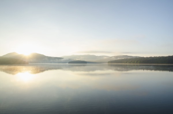 USA, New York, St. Armand, Lake Placid at sunrise