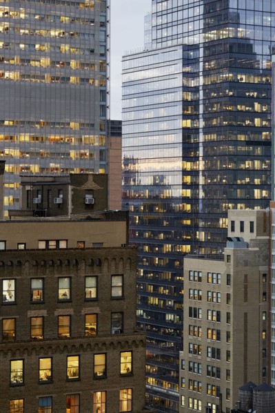 USA, New York, New York City, Reflections on skyscraper