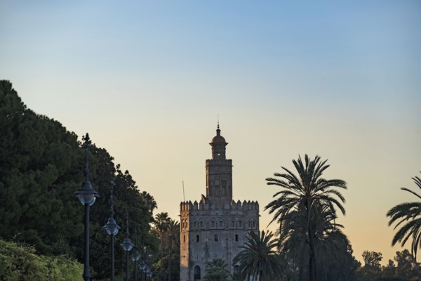 Spain, Andalusia, Seville, Torre del Oro at dawn