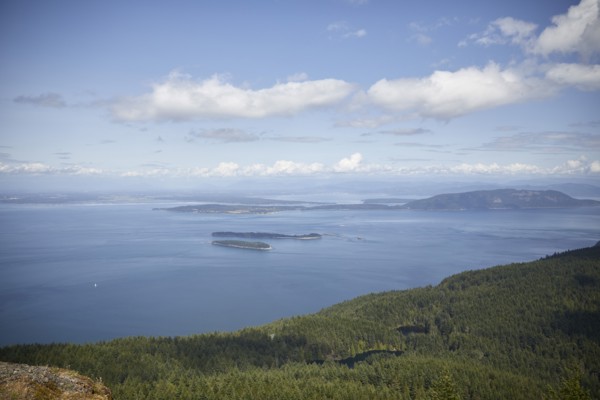 USA, Washington, San Juan County, Orcas Island, Scenic view of bay