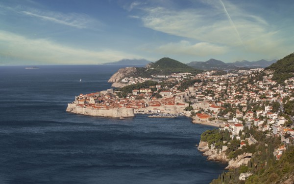 Croatia, Dubrovnik, Old town on waterfront