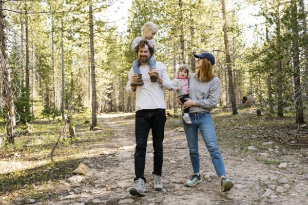 Parents with little daughters