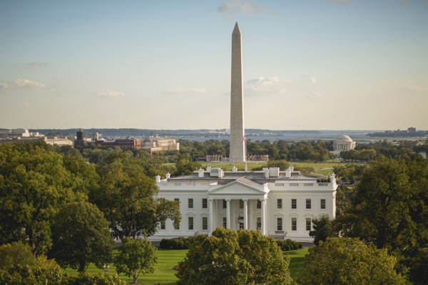 White House with Washington Monument behind