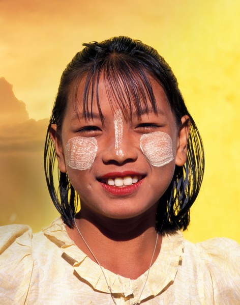 Portrait of smiling teenage girl
