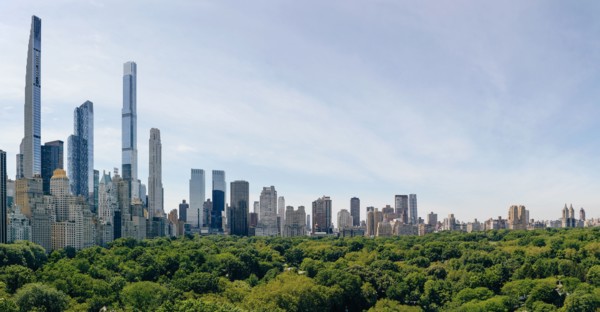 Usa, New York, New York City, Public park in financial district