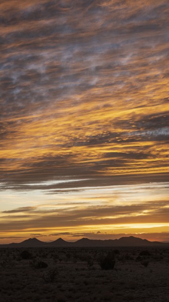 Usa, New Mexico, El Dorado, Santa Fe, Sunset sky over desert landscape