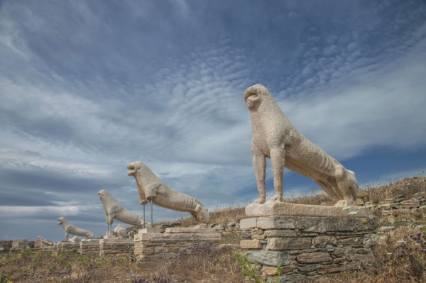 Sculptures on ruin walls