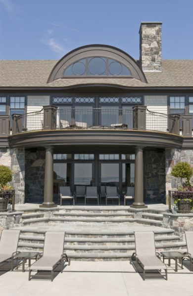 Contemporary back patio and balcony with patio furniture