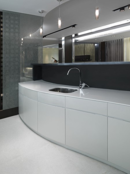 Modern wet bar with pendant lights
