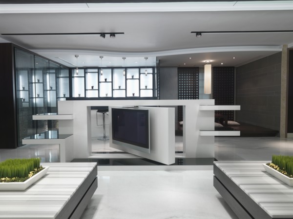 Flatscreen television on modern rotating display