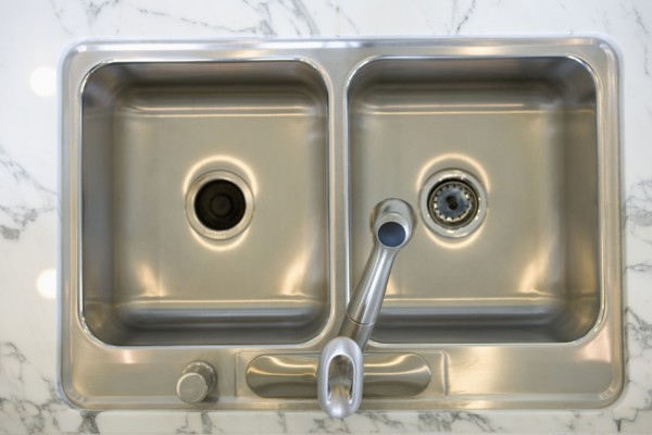 Stainless steel kitchen sink