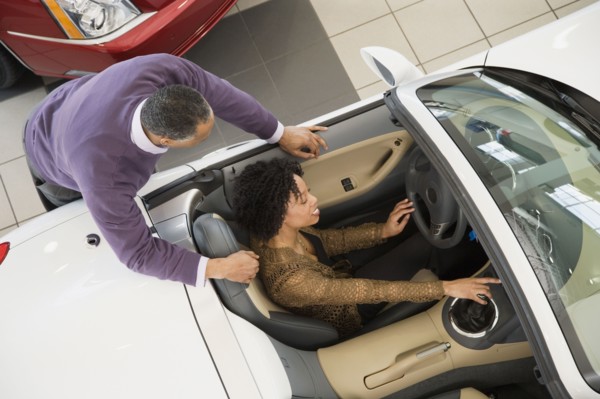 Couple buying a car