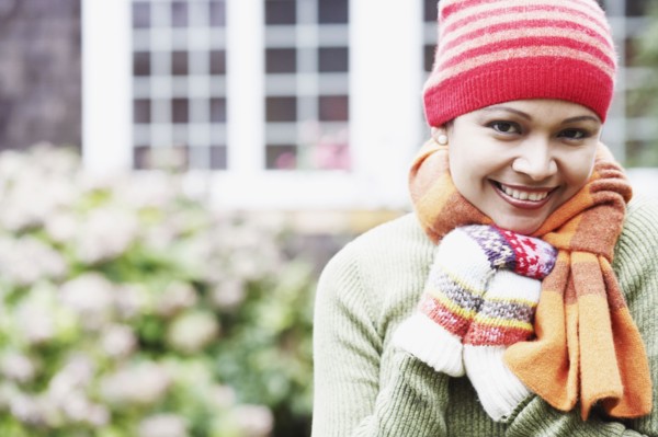 Young woman wearing a scarf outdoors