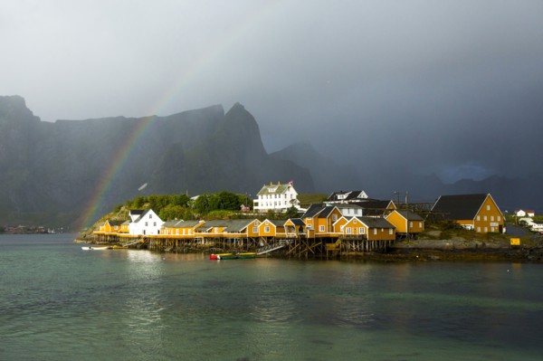 Rainbow over buildings in Sacrisoy