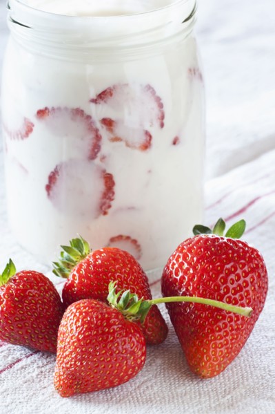 Fresh strawberries with cream