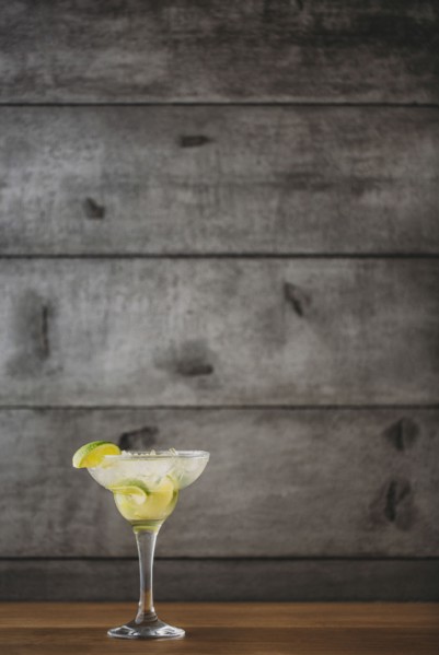Mojito cocktail with lime