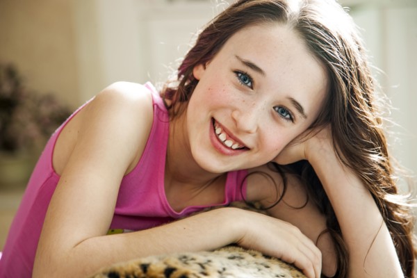 Close up of smiling girl