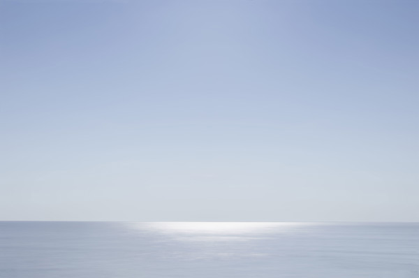 Pale blue sky and horizon over calm Atlantic Ocean
Spring Lake, New Jersey, USA