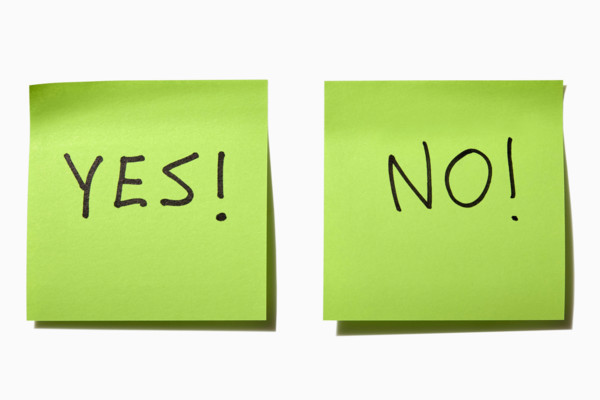 Yes and No written on green post it votes