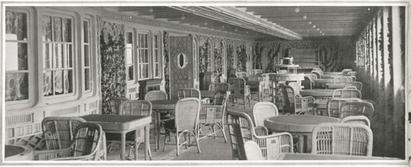 Le Café Parisien, à bord du RMS Titanic