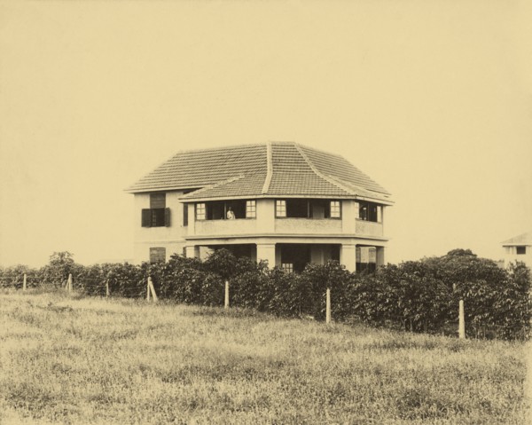 Railway house and garden. A railway house, property of the Kenya & Uganda Railways, used to