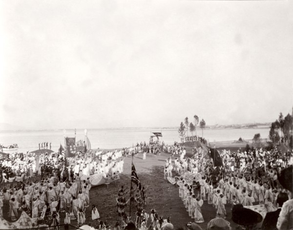 Union Parliament celebrations in Cape Town, 1910. A pageant is held to celebrate the opening of the